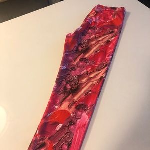 Zara Terez Pink Smudged Lipstick Capris, Women's M